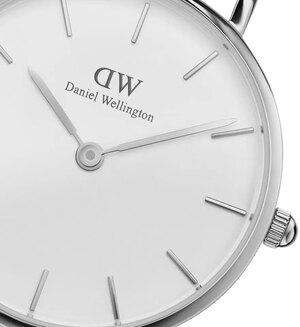 Часы Daniel Wellington Petite Sterling DW00100220